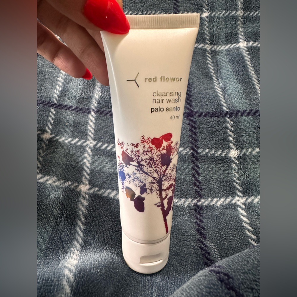 Red Flower Cleansing Hair Wash Palo Santo